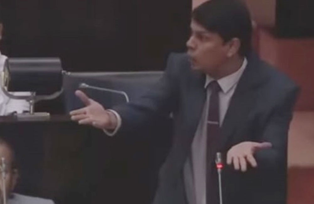Archchuna removed from Parliament Chambers